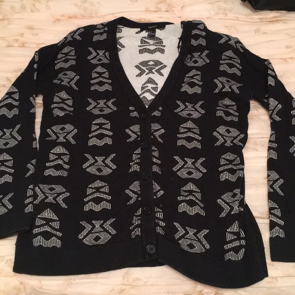 SUPER CUTE PRINT SWEATER!!!